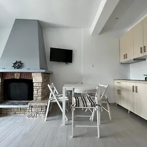 La Casa Al Mare Μόλα Καλύβα